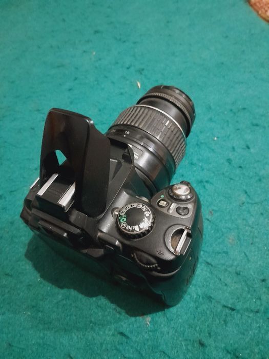 NIKON D40 arzon narxda sotiladi