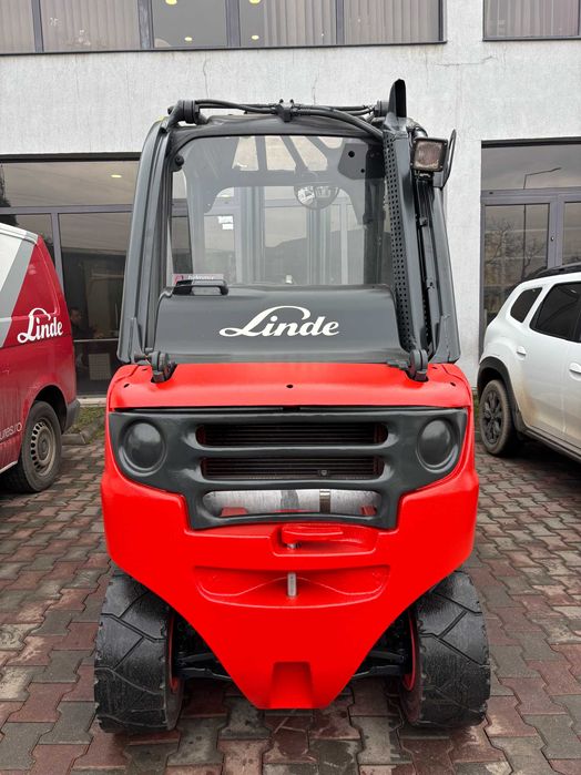 Stivuitor - Motostivuitor Linde H25T-01 TRIPLEX An fabricație: 2010