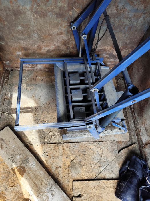 Станок для производства слитерных блоков