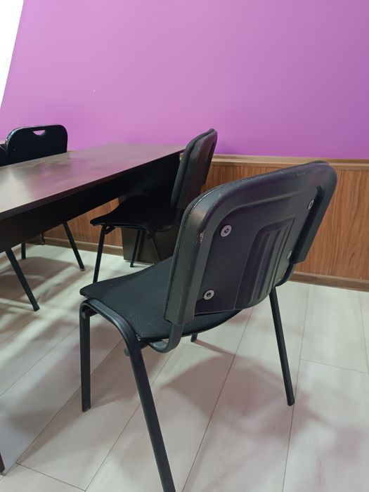 Распродажа! Офисный стул