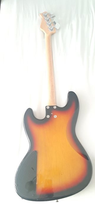 Chitară  bass   VALENTI-USA
