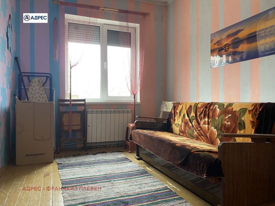 2-стаен в Плевен-Широк център площ 65 цена 75000