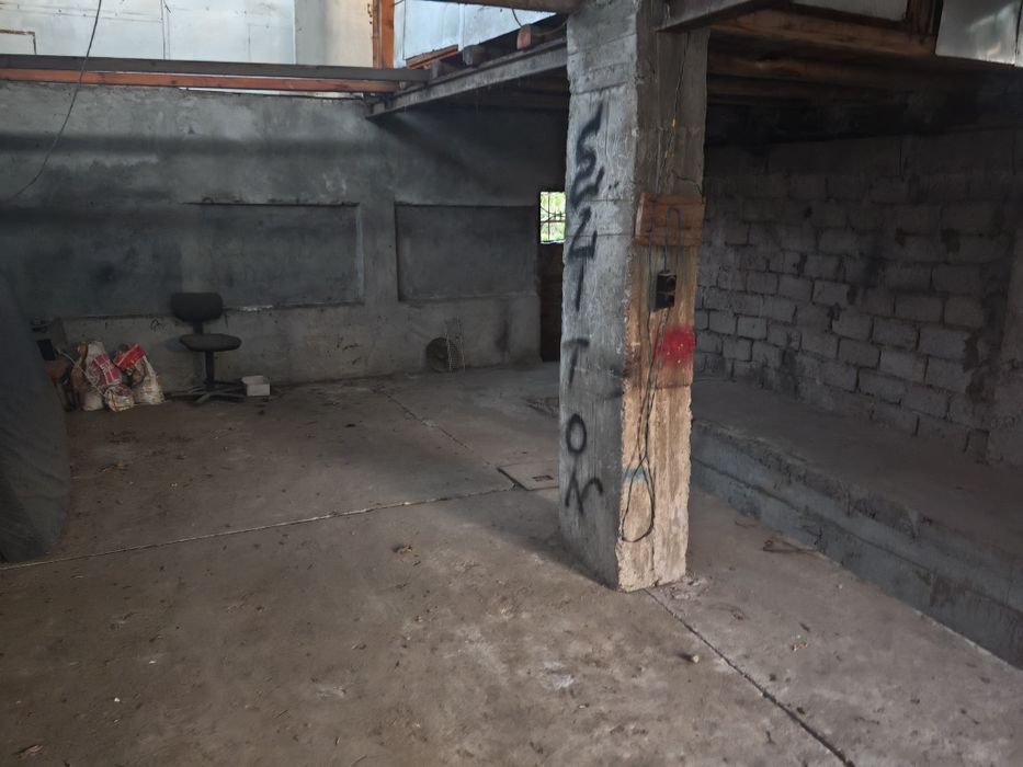 DE INCHIRIAT Garaj Tecuci, 60 mp, groapa