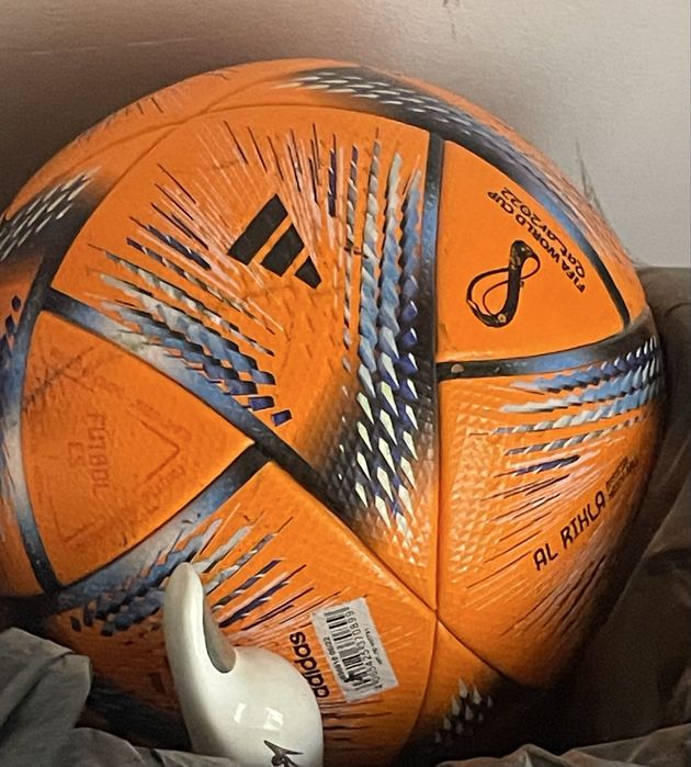 Футболна топка катар орогинална