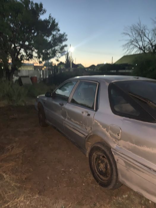 Mitsubishi galant