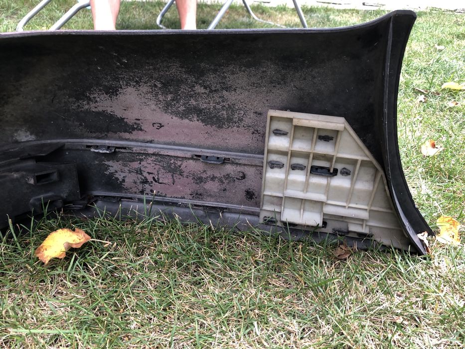 Задна броня Ауди 80 Б4