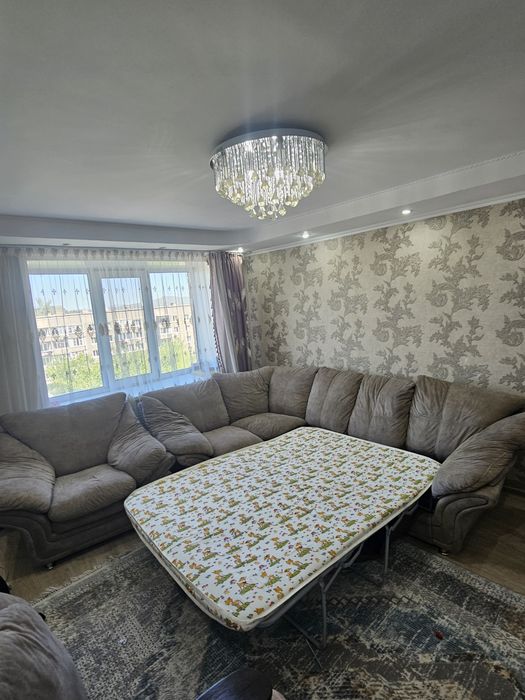Продам диван с креслом