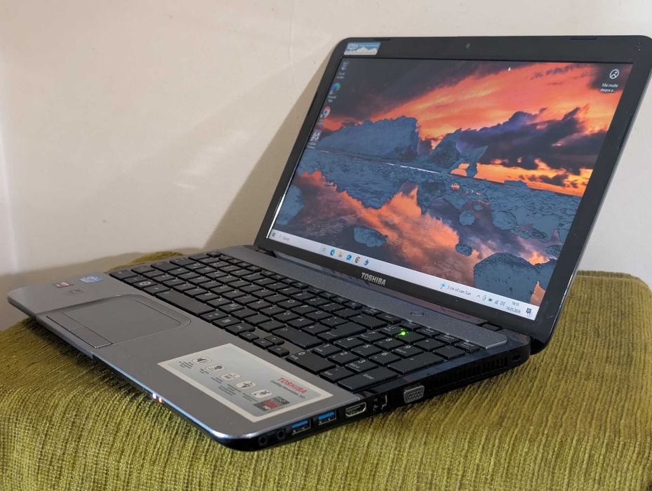 Laptop TOSHIBA Satellite L850-1C9, Intel Core i7-3610QM, Ram 8 Gb, SSD 256 Gb