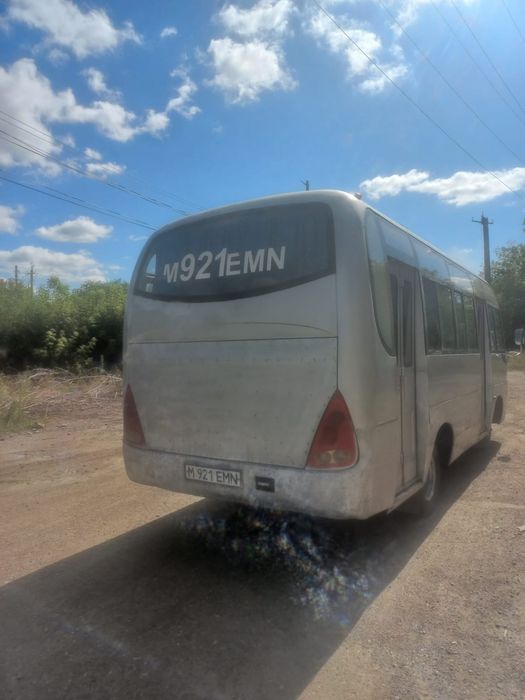 Продам автобус в.