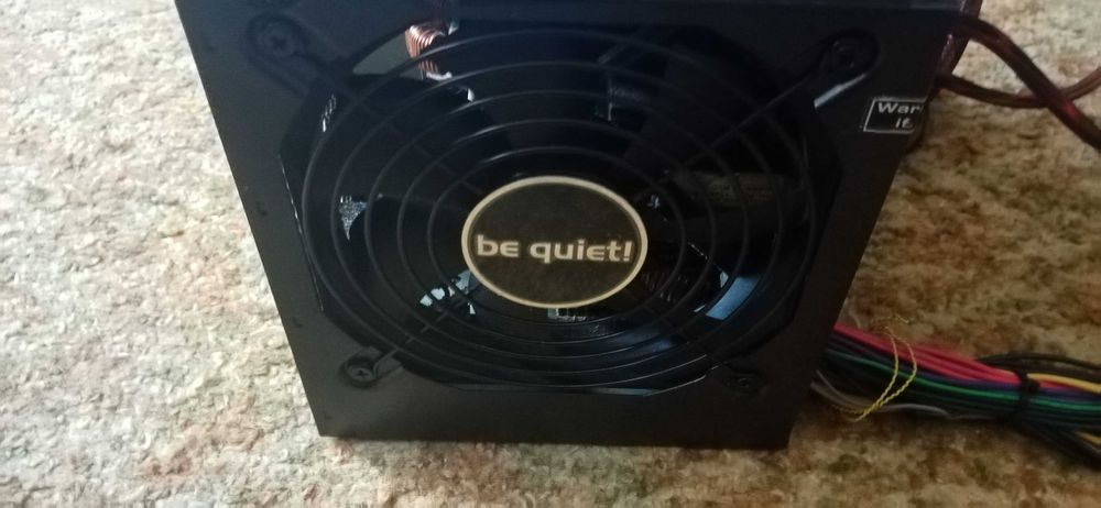 Продавам Захранвания 2бр