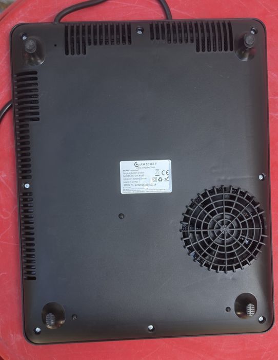 Индукционен котлон Amzchef 2000w
