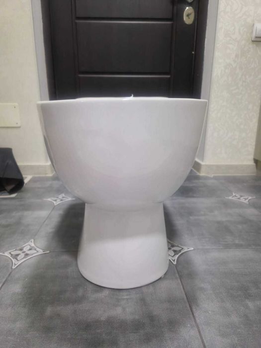 Продам унитаз без бачка