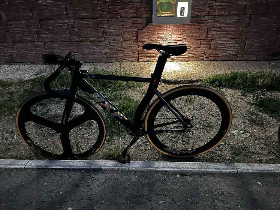 велосипед фикс. AT-8