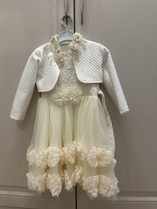 Платье нарядное на девочку