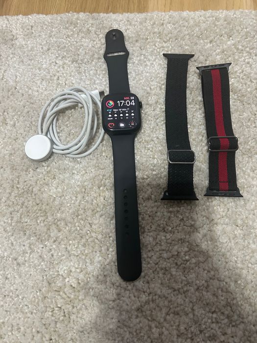 Apple Watch Series 10 46 mm Black – Stare foarte bună, baterie 92% + 2 curele bonus