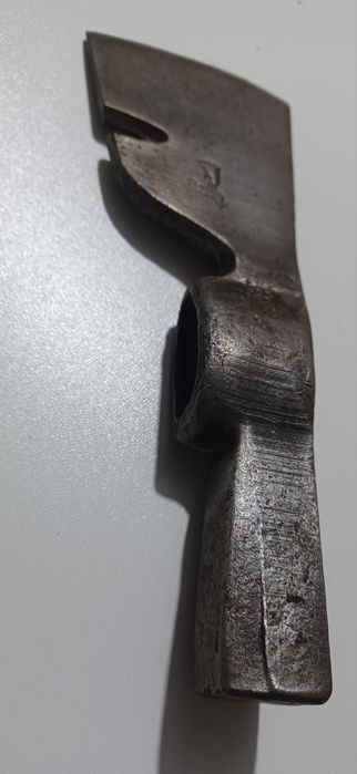 Cap topor de dulgher