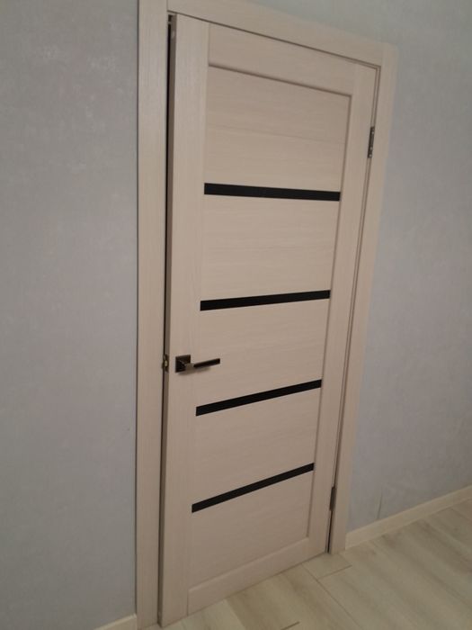 Двери межкомнатные продам