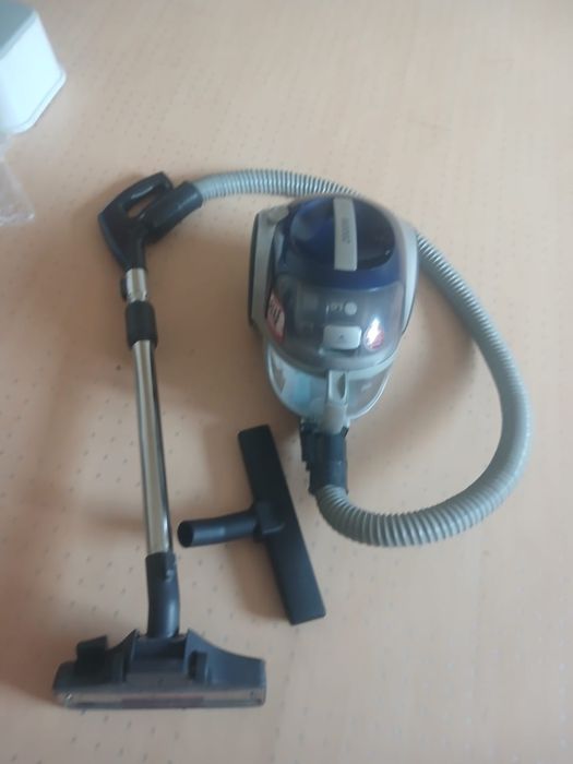 Пылесос LG 2000W