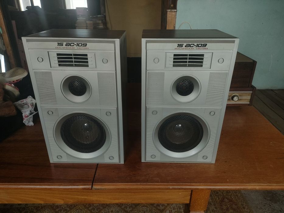 Проигрыватель с колонками Вега-109-стерео