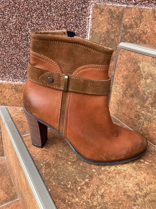 Botine maro cu toc din piele naturală Ravalle 40