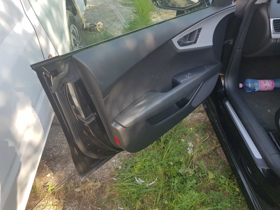 Usi Audi A7 Stanga/Dreapta Fata/Spate cod culoare LY9B