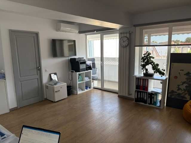 Direct Proprietar CLADIRE DE BIROURI/Rezidential BDUL Lacul Tei Oferta atractiva