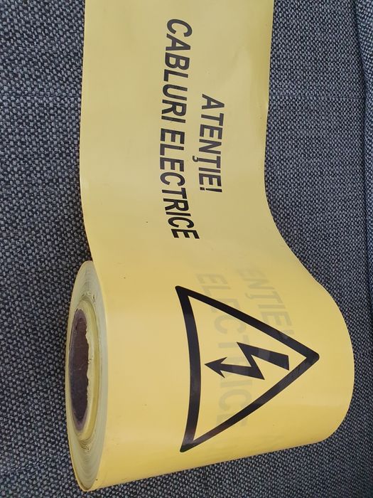 Bandă avertizare & delimitare „CIRCUITE ELECTRICE” circa 140 metri