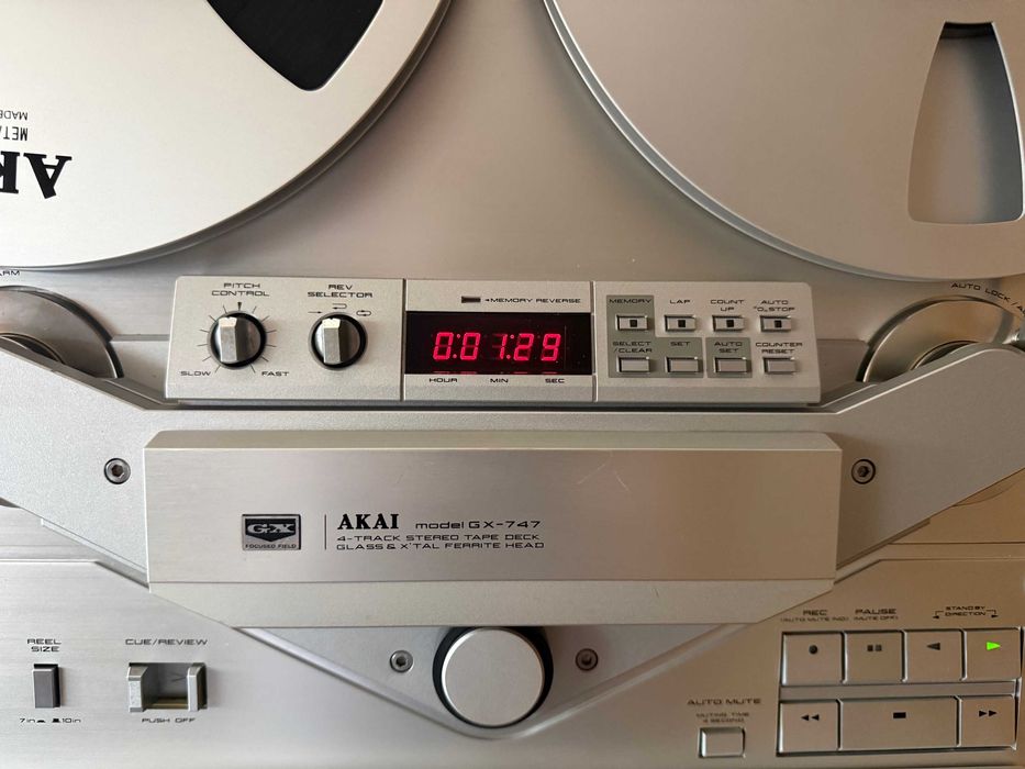 Magnetofon AKAI GX-747, silver Galati • OLX.ro