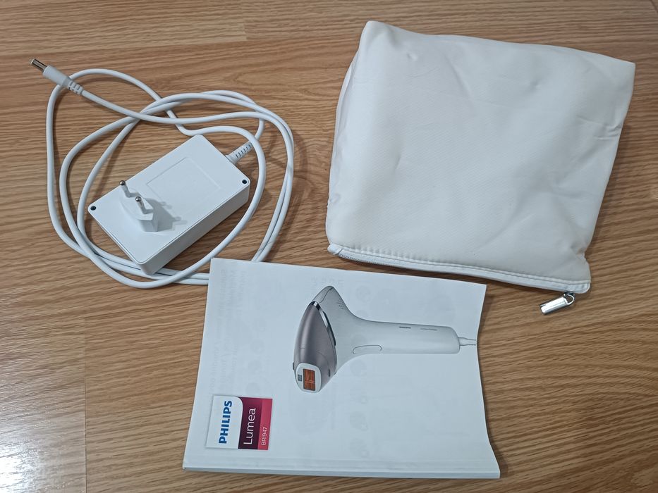 Фотоепилатор IPL Philips Lumea Seria 8000