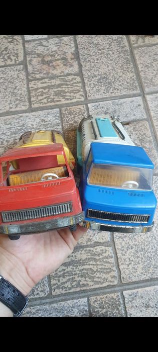 Стара играчка Играчки Камион 2 броя
