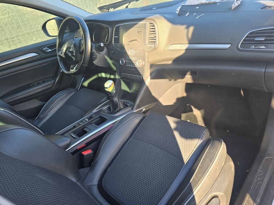 Dezmembrez Renault Megane 4