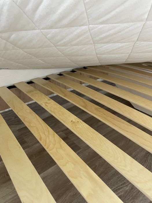 Кровать + матрас в подарок