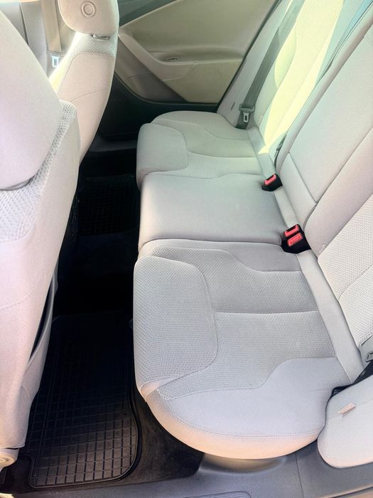Volkswagen Passat B6 3C - An 2010 - 2.0 TDI 170CP - Automata - Clima/Trapa/Bancheta Incalzita