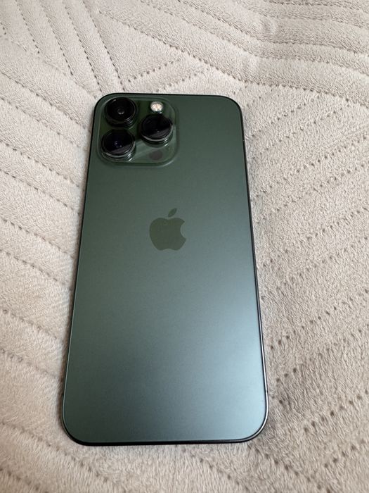 Продам Iphone 13 pro