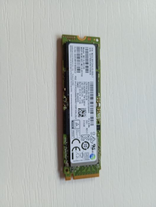 Vând ssd M2 Nvme 512 GB  Samsung nou