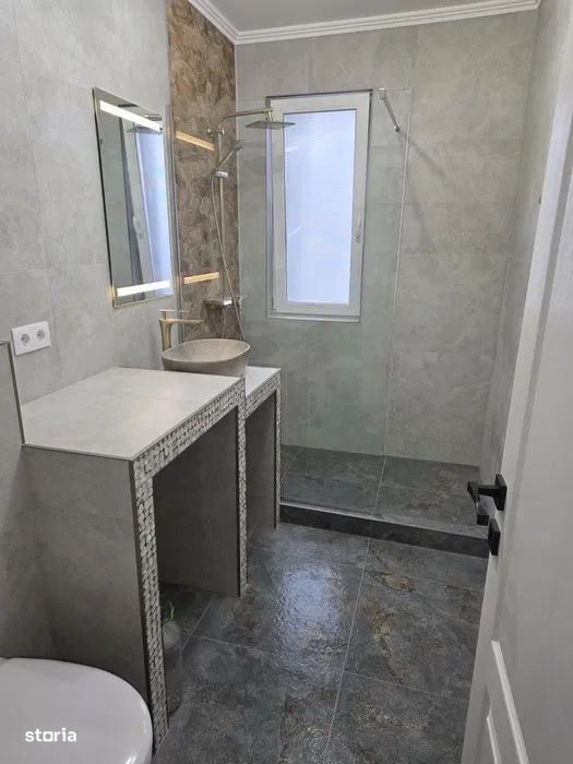 Apartament de vanzare 2 camere,58 mp,Zona Floresti