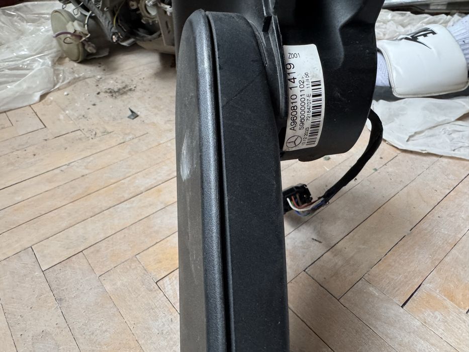 Оригинално огледало Мерцедес Актрос Mercedes Actros MP4