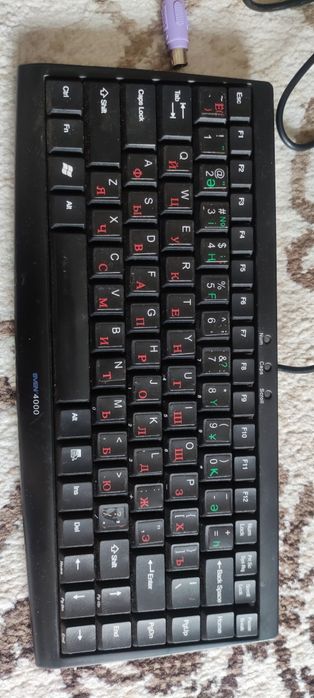 Продам клавиатуру