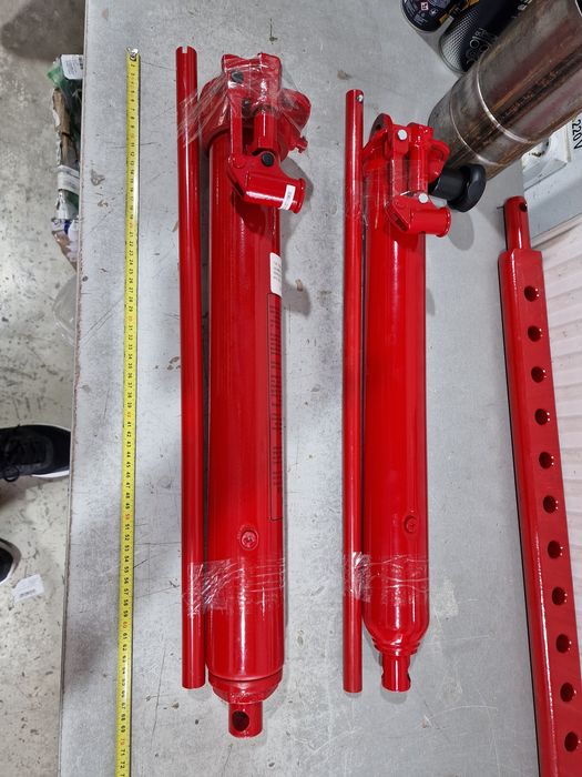 Cilindru  cric hidraulic 8 tone 800 lei Cilindru hidraulic 5 tone 750