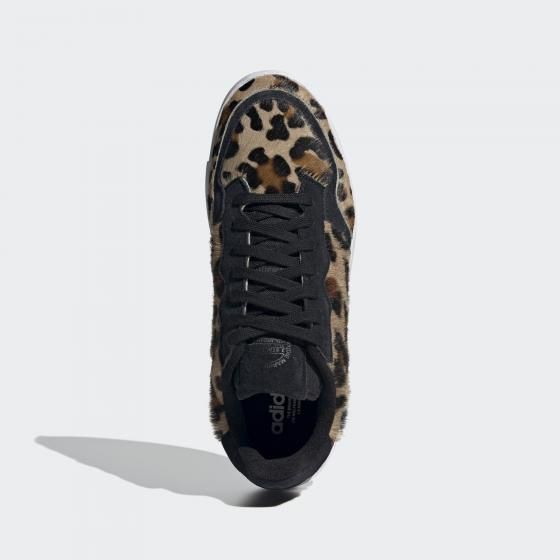 Кроссовки Adidas