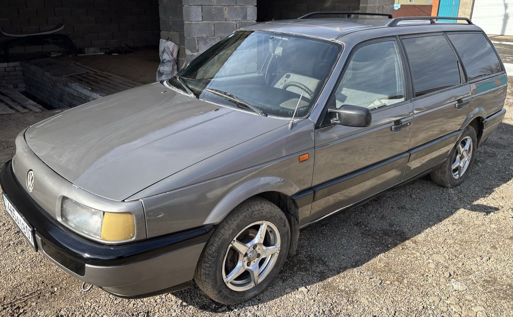 Пассат б3 1990 г 1.8 моно