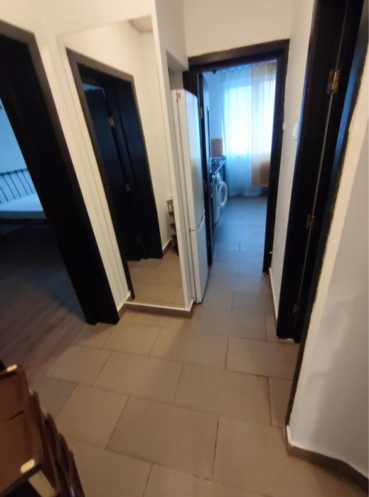Garsonieră decomandata, zona Metrom