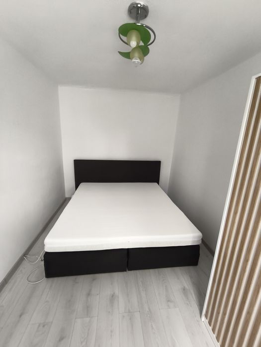 Închiriez apartament