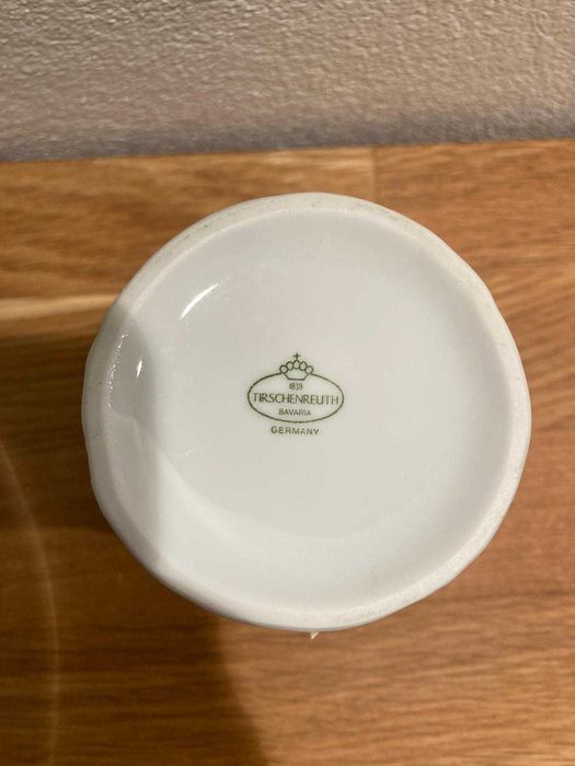 Vază Tirschenreuth Bayern, mică, manuală, porțelan biscuitat, 1970