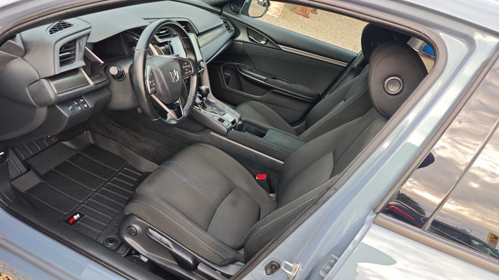 Модерно Сиво/Адаптивен DISTRONIK/Следи ПЪТ и ЗНАЦИ Civic