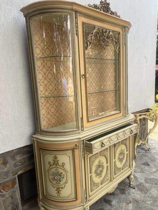 Vitrina stil Baroc Venetiana