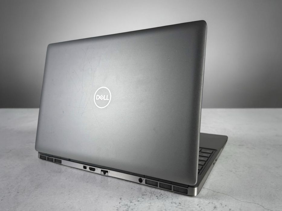 Dell Precision 7560 15,6 4K UHD i7-11850H 32RAM 512GB SSD RTX A3000 Перфектен! Гаранция!