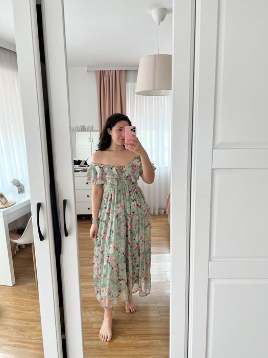 Лятна светлозелена рокля размер М