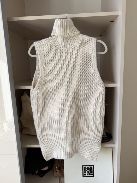 Бежови дрехи Zara, H&M, PepperMayo