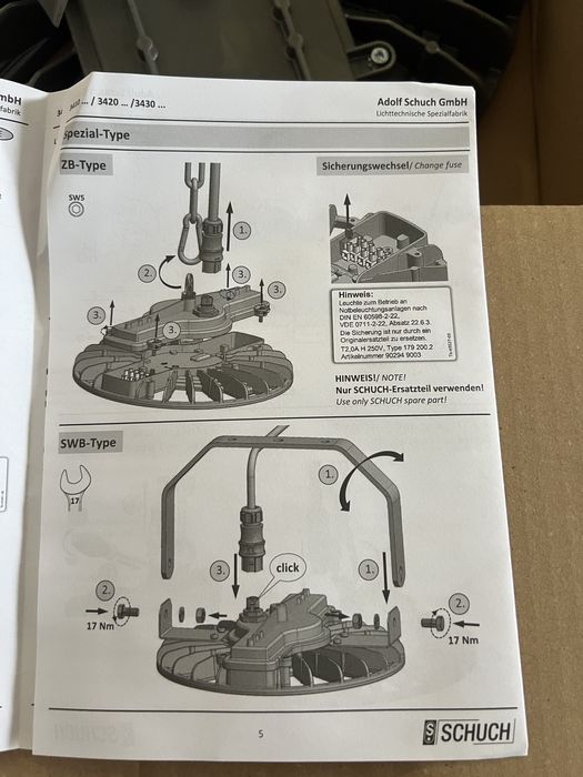 Индустриално LED тяло SCHUCH TRIANO disc" и "Камбана за хале".